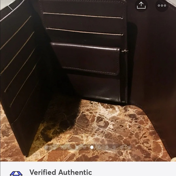 SOLDAuthentic Louis Vuitton Epi Wallet - Picture 7 of 12